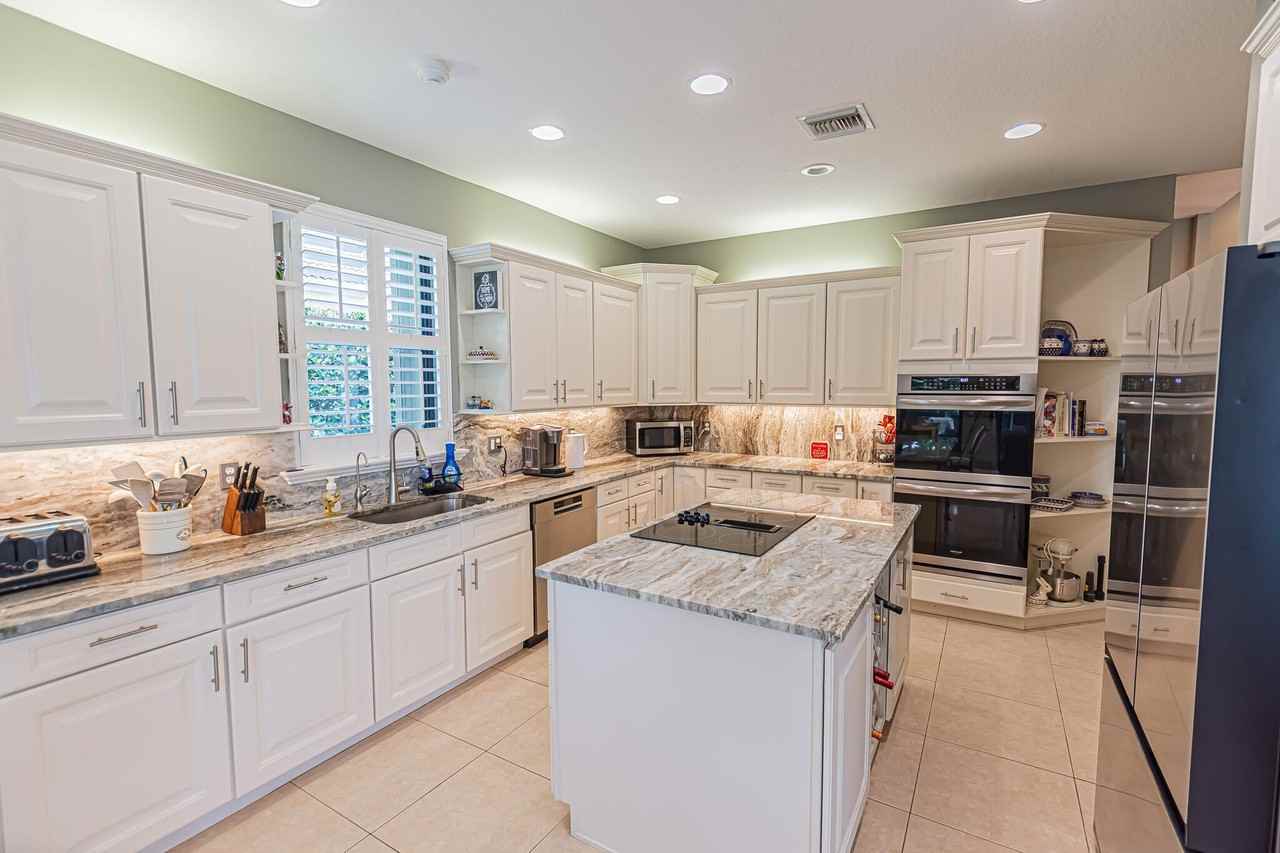 8060 Kiawah Trce - Photo 5 of 50