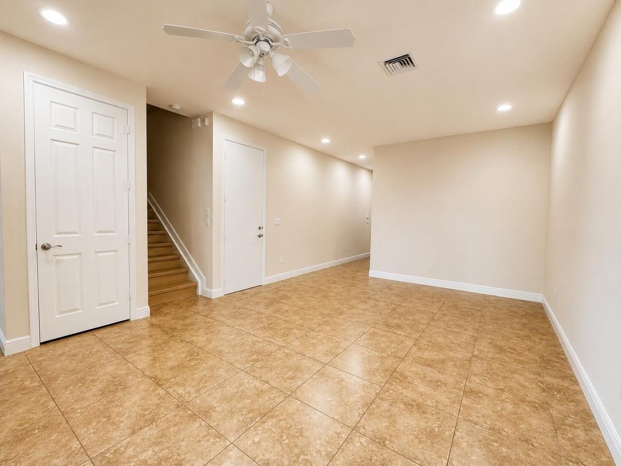 6958 Long Pine Cir - Photo 4 of 25