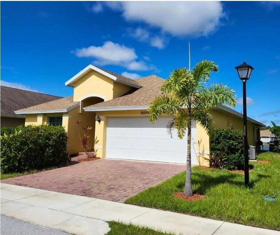9558 Sea Spray Dr - Photo 2 of 18