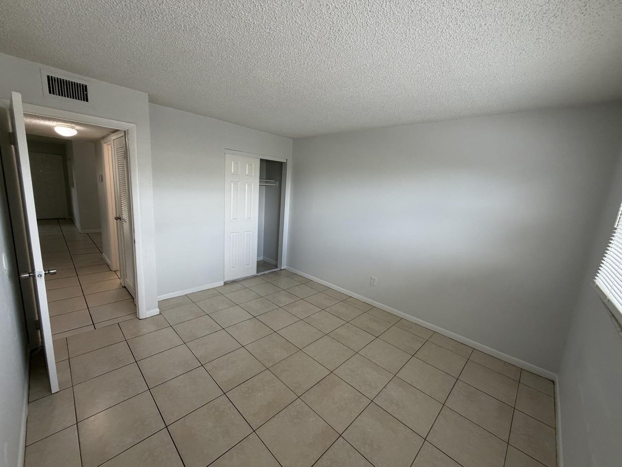 4160 Nw 21st St #220E - Photo 4 of 8