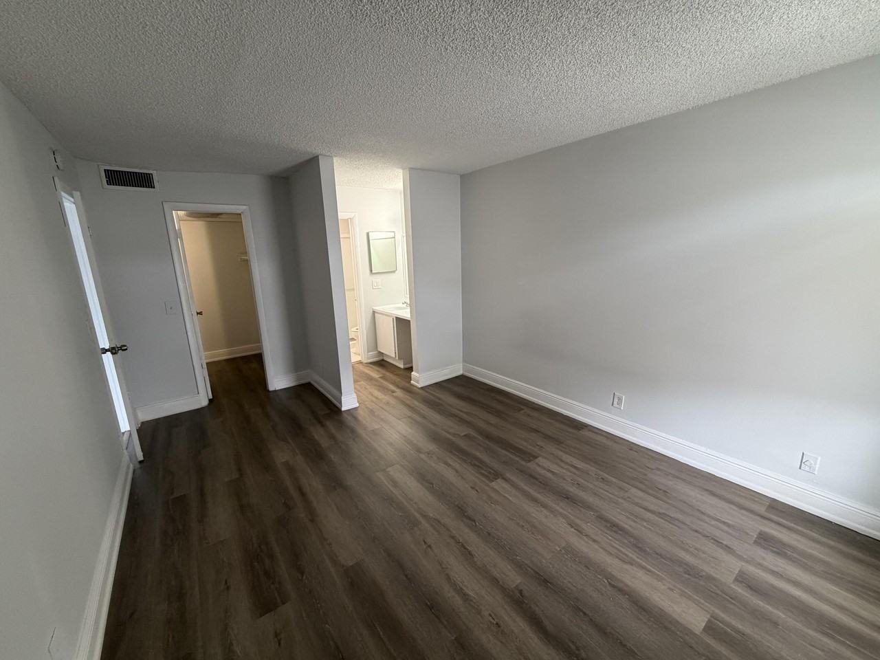 4419 Treehouse Ln #C - Photo 5 of 10