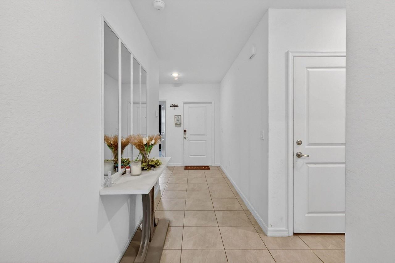 4954 Armina Pl - Photo 6 of 50