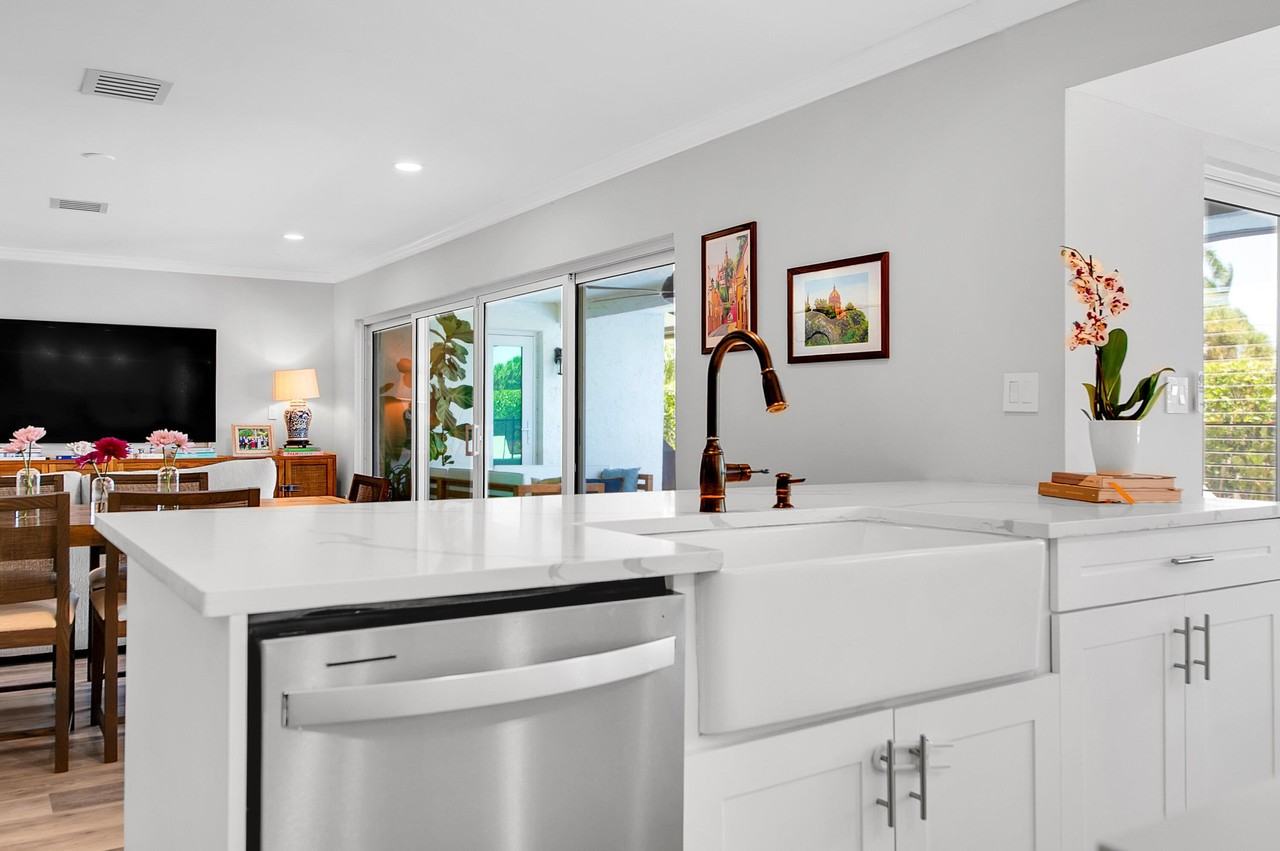 23313 Lago Mar Cir - Photo 6 of 50