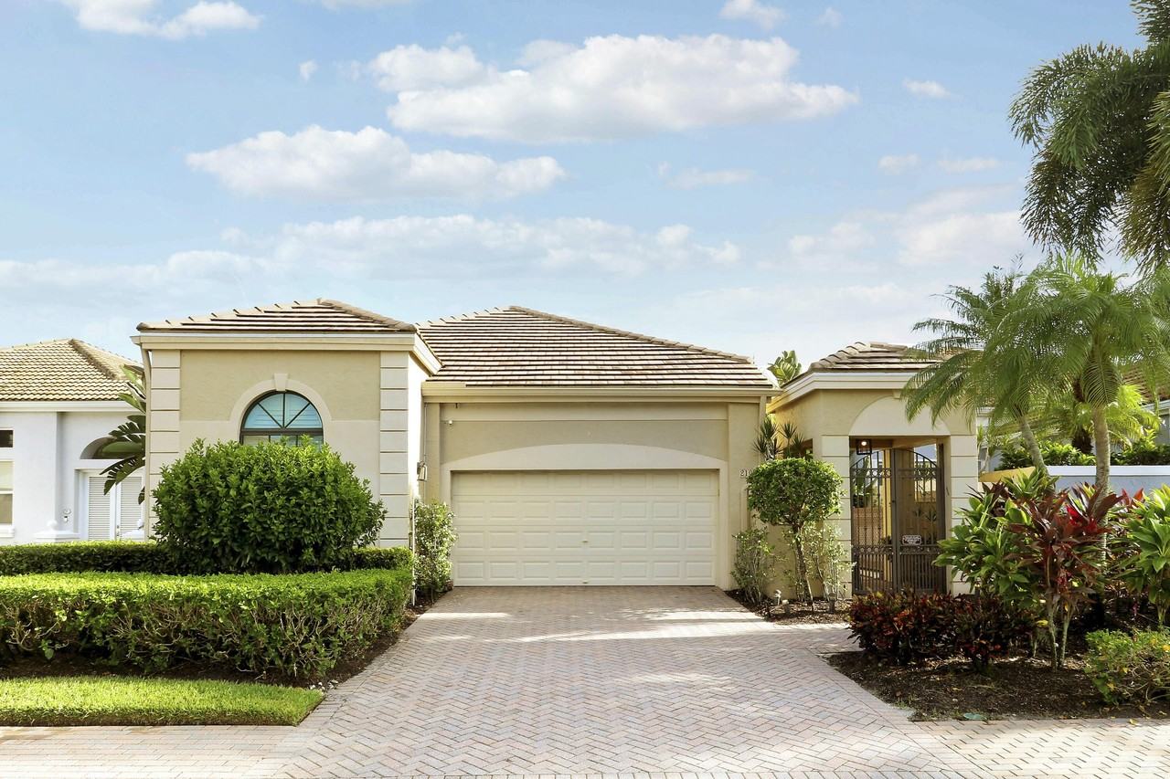 210 Coral Cay Ter - Photo 7 of 48