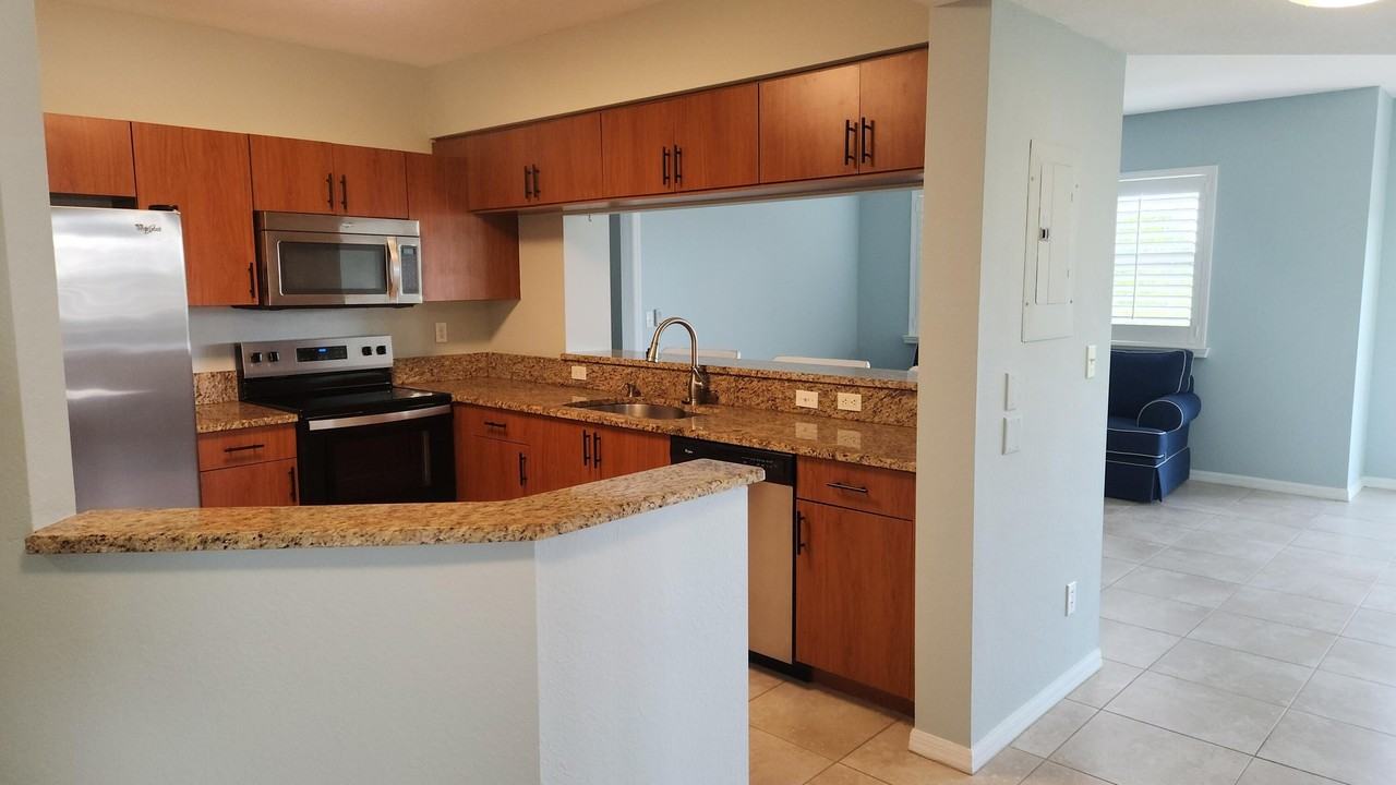 4190 Gator Greens Way #35 - Photo 5 of 42