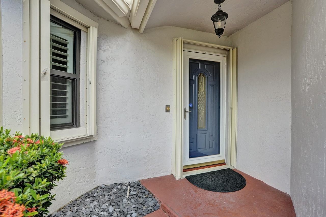 635 Deer Creek North Shore Dr - Photo 3 of 32