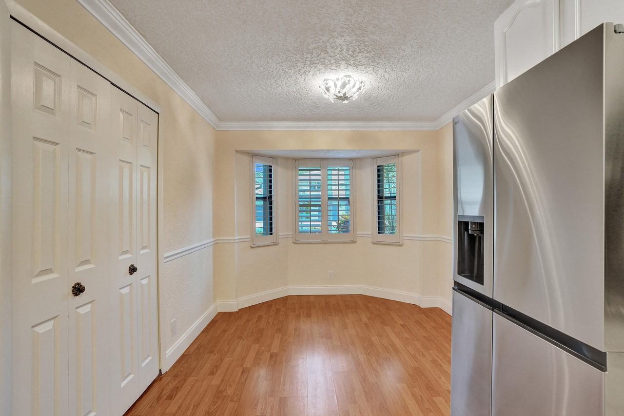 635 Deer Creek North Shore Dr - Photo 6 of 32