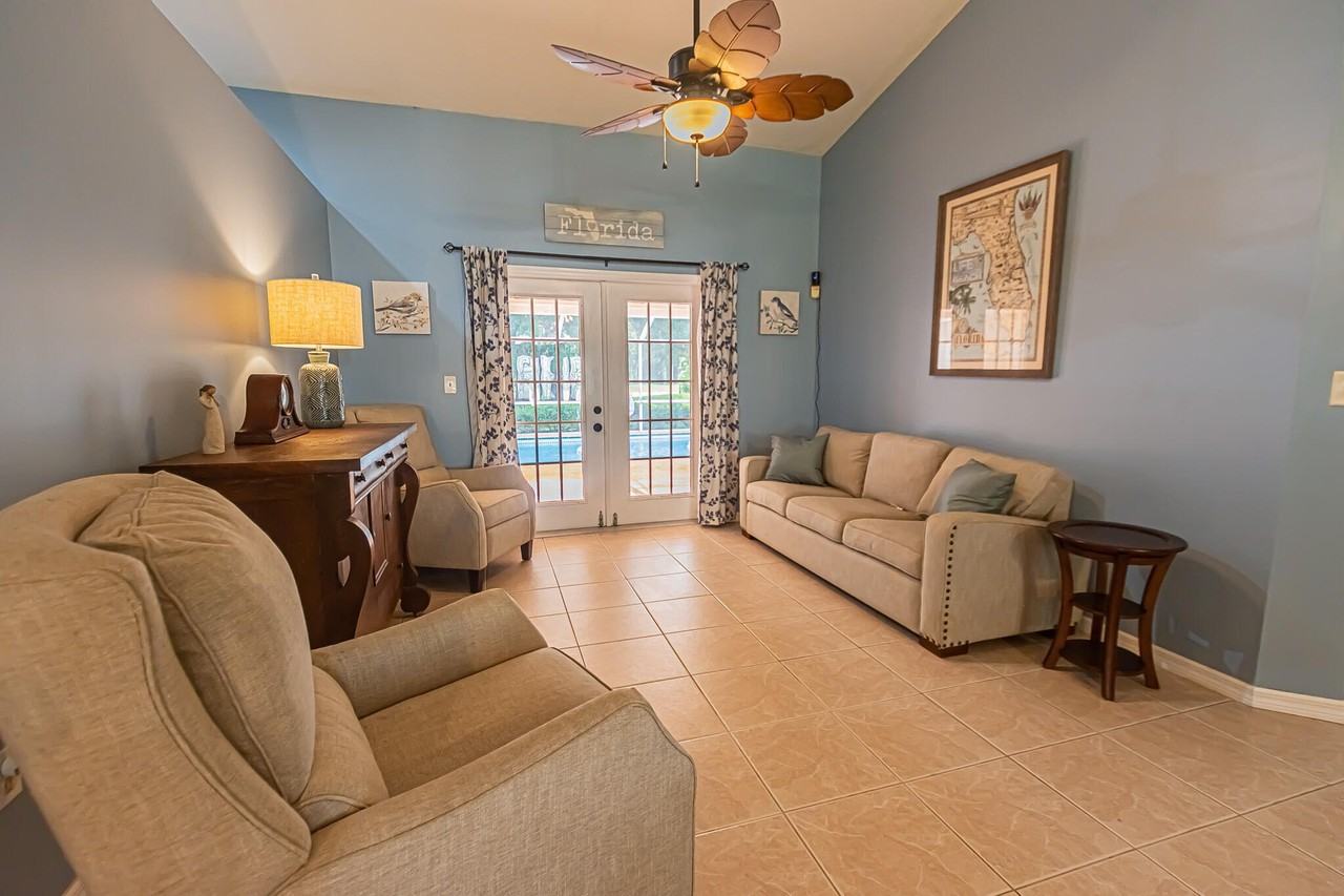 1193 Sw Live Oak Cv - Photo 2 of 26