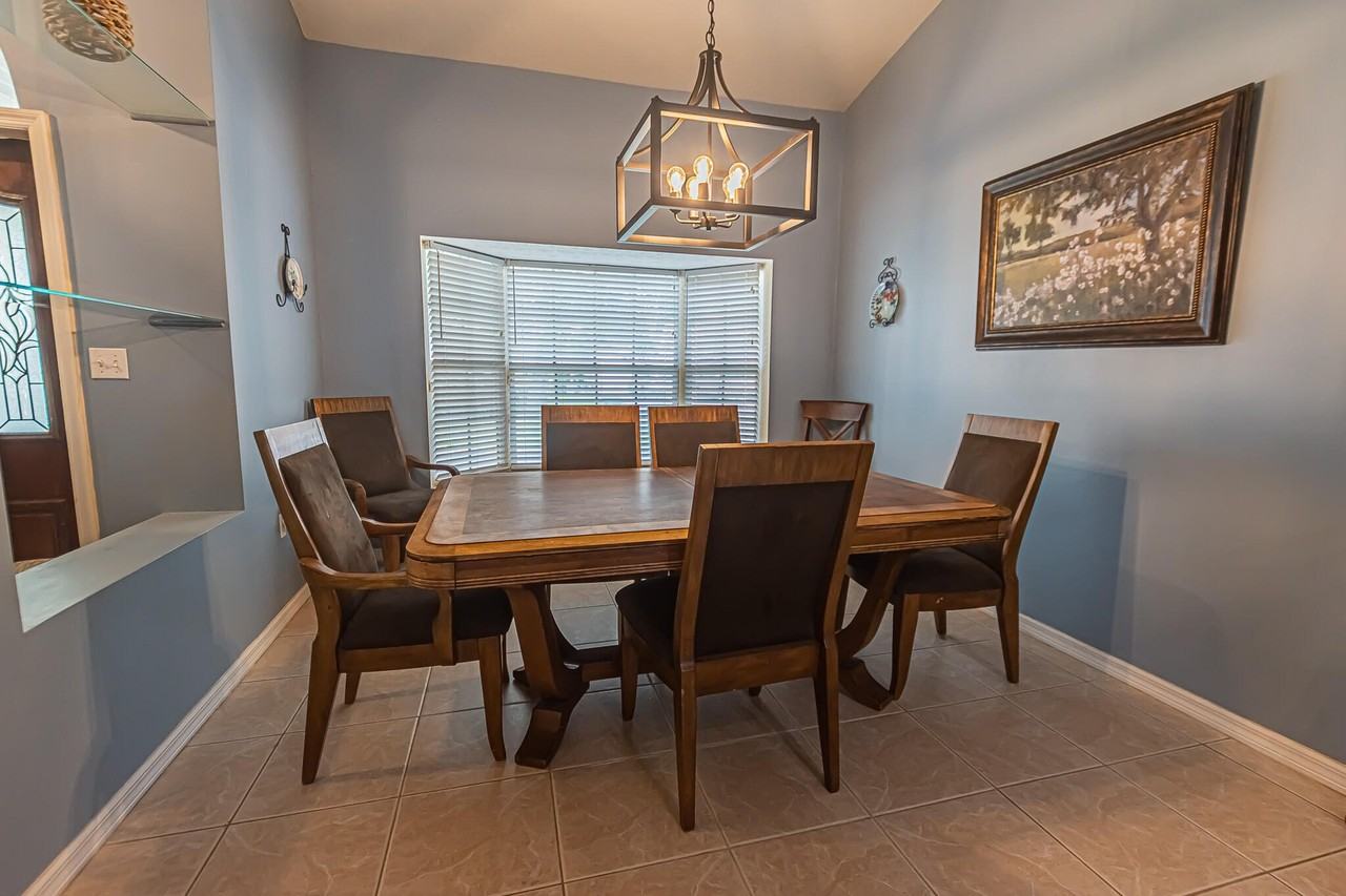 1193 Sw Live Oak Cv - Photo 3 of 26