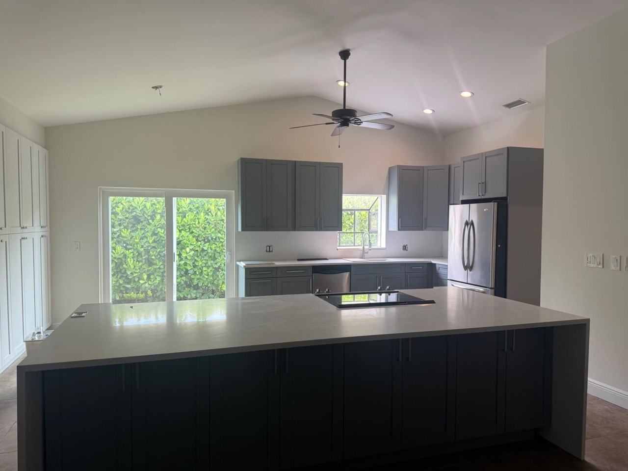 20834 Sugarloaf Ln - Photo 2 of 27