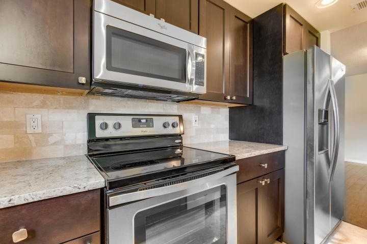 797 North Dr #C - Photo 2 of 22