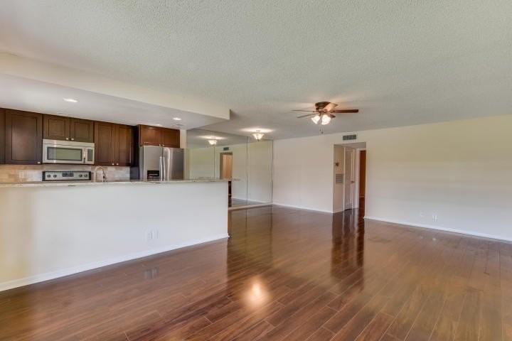 797 North Dr #C - Photo 3 of 22