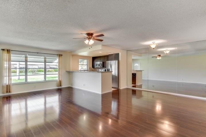 797 North Dr #C - Photo 4 of 22