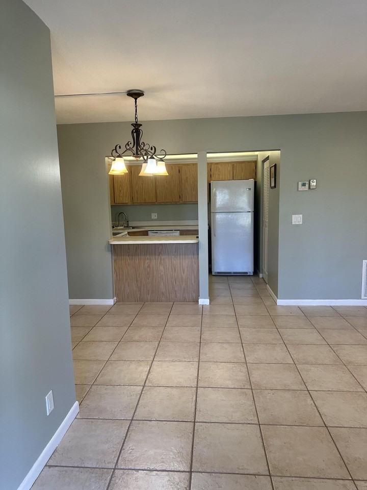 436 Pine Glen Ln #D1 - Photo 6 of 13