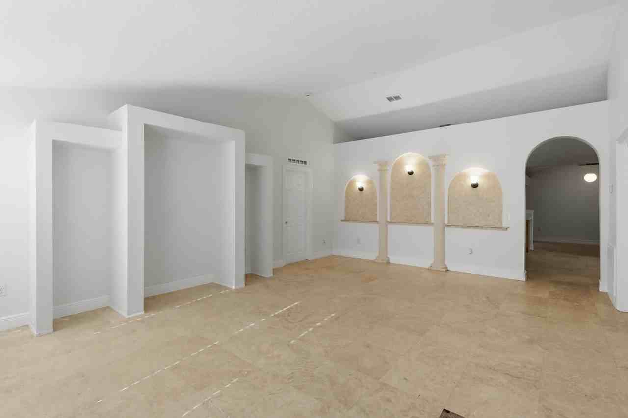 3124 Sw Armucher St - Photo 6 of 50