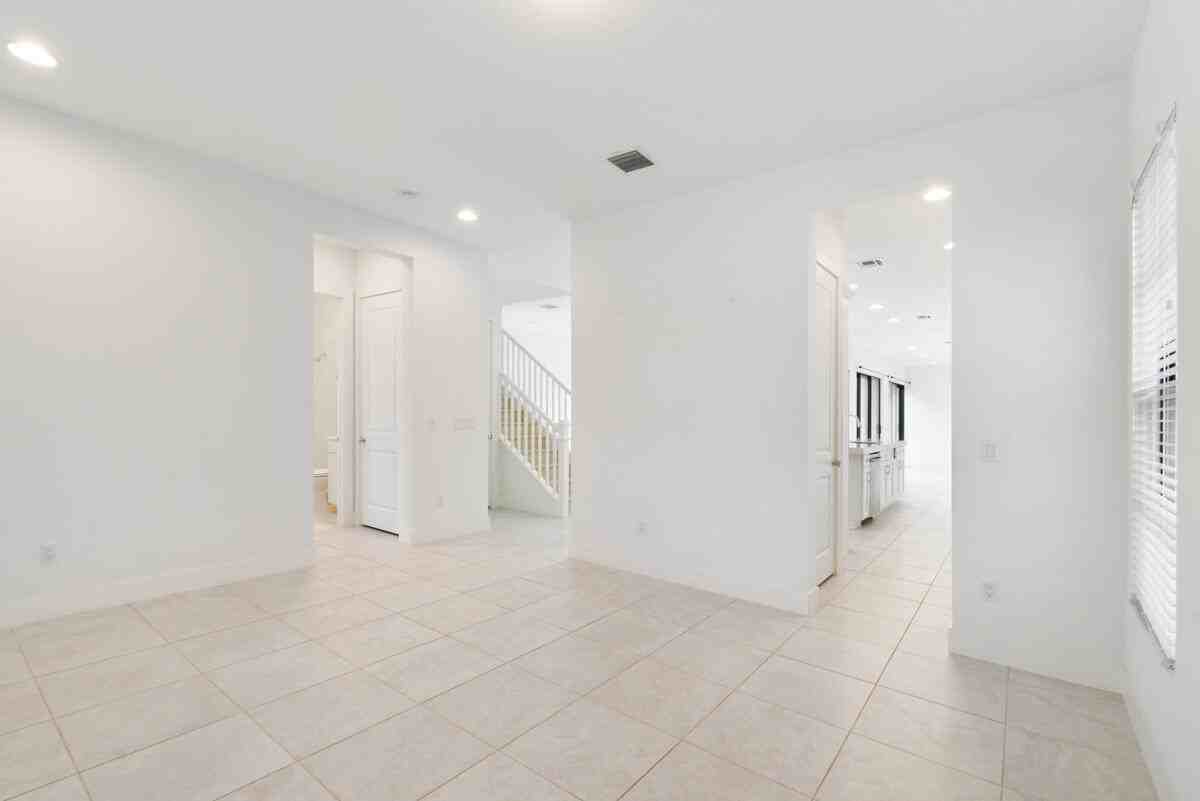 13351 Machiavelli Way - Photo 4 of 22