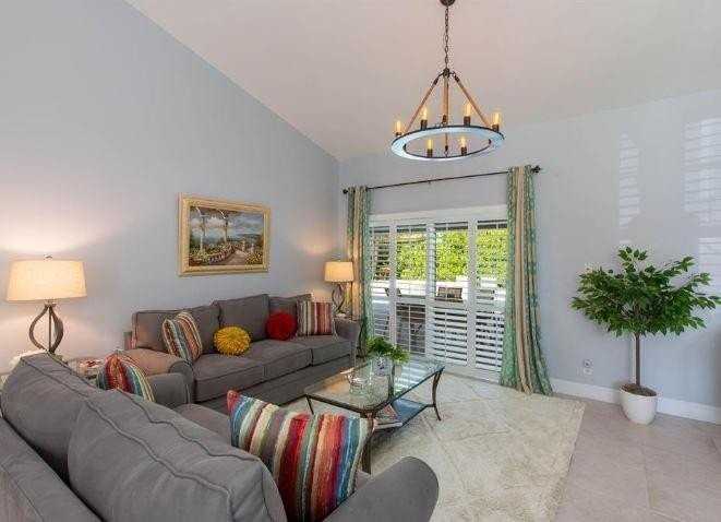 1349 Brampton Cv - Photo 6 of 19
