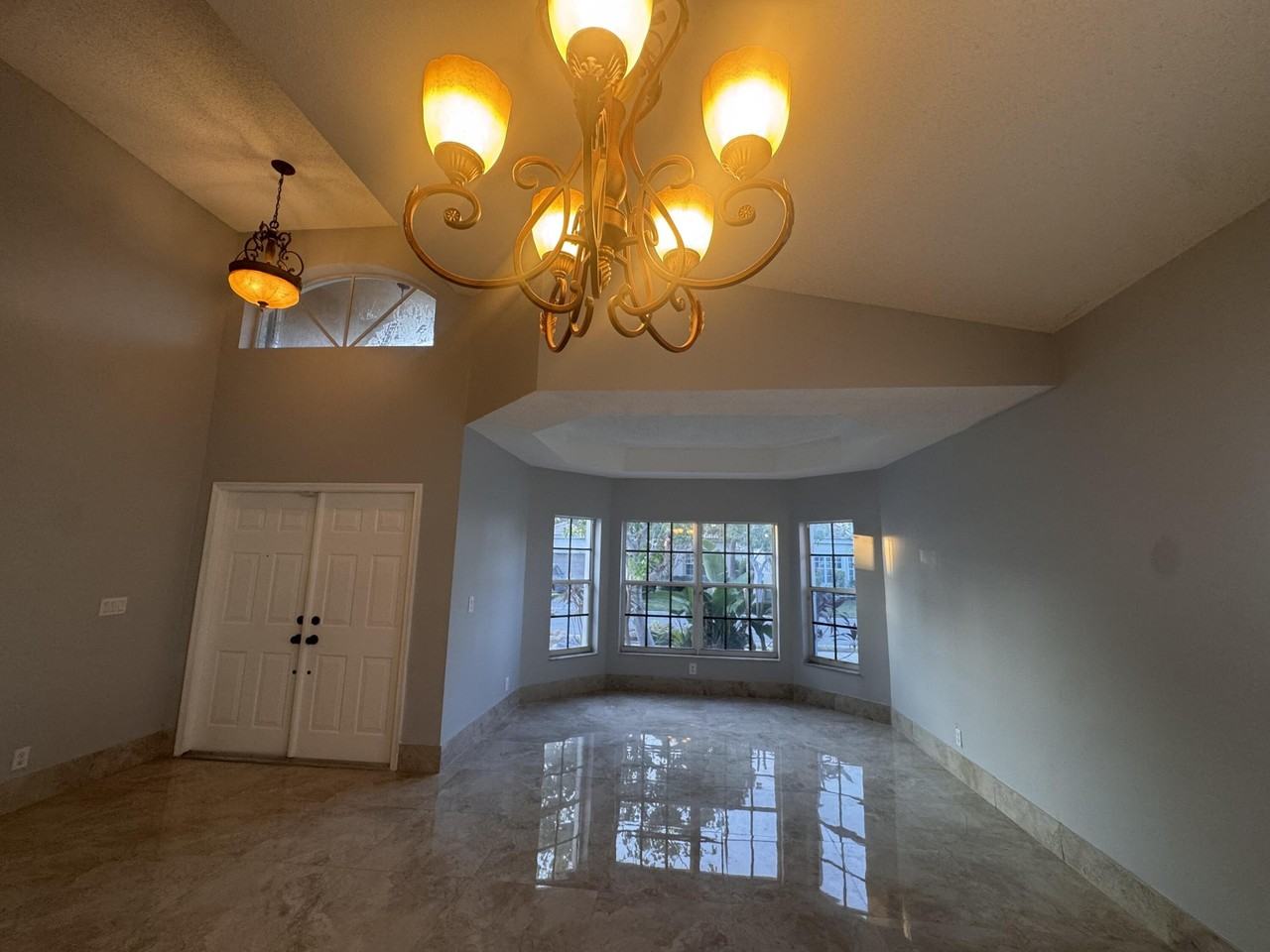 4044 Nw 62nd Ct - Photo 3 of 17