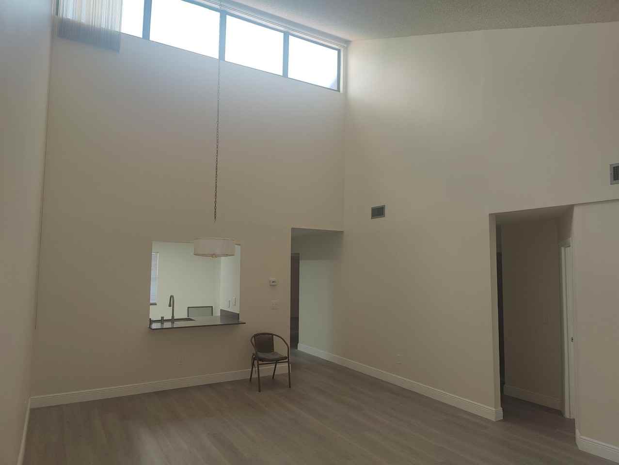 302 Lakeview Dr E #302 - Photo 6 of 37