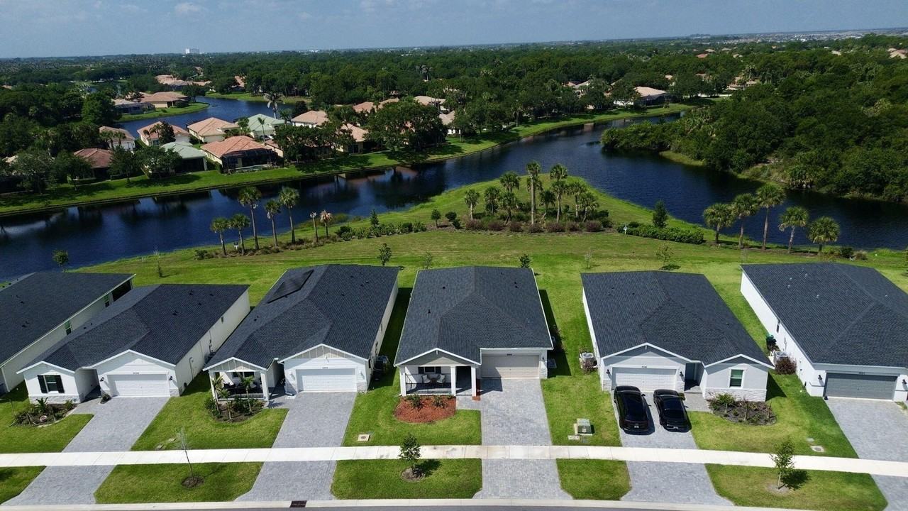 9049 Dahlia Cir - Photo 2 of 50