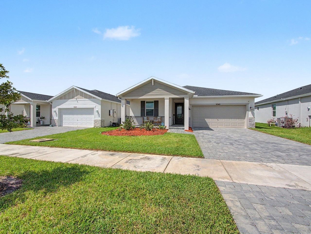 9049 Dahlia Cir - Photo 4 of 50