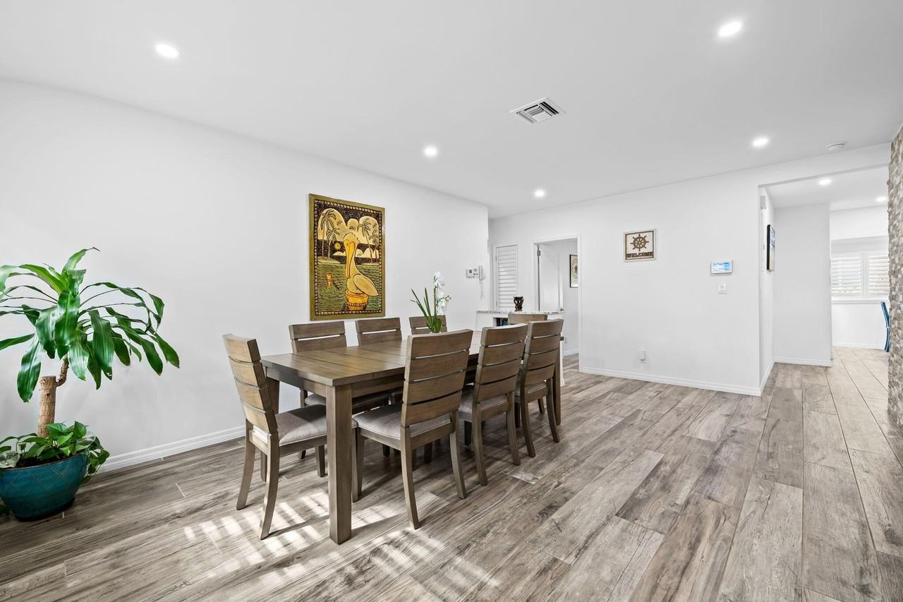 1300 Sw 17th St - Photo 5 of 24