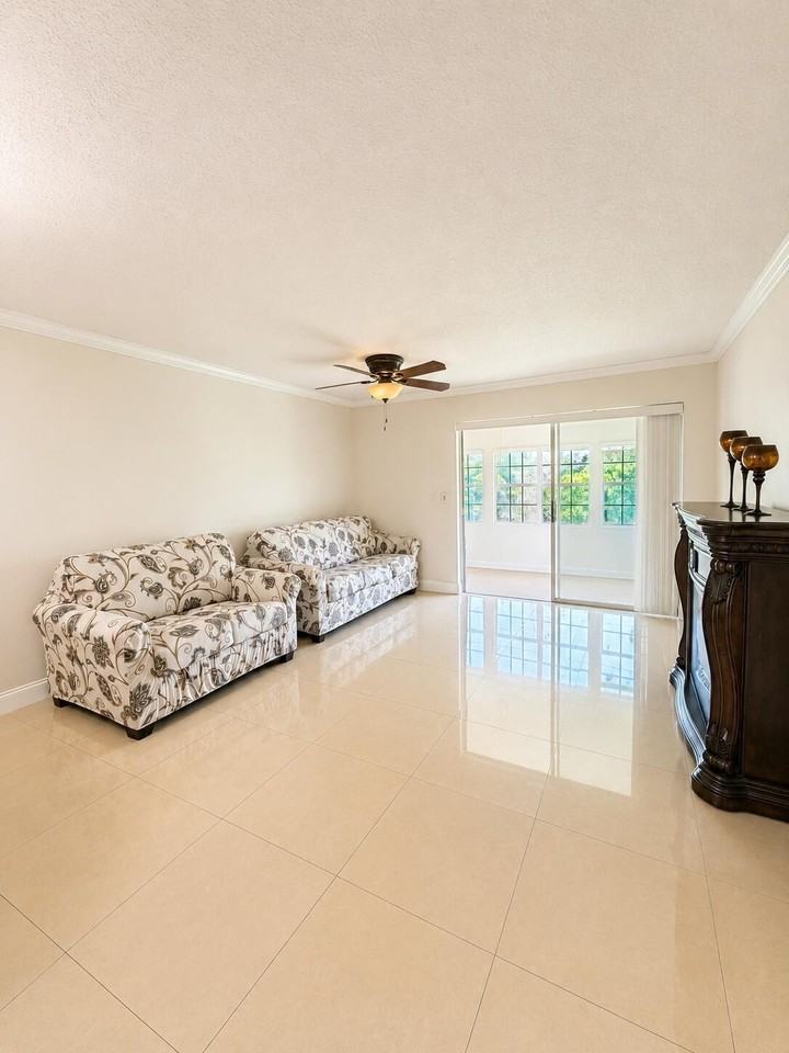 157 Lake Anne Dr - Photo 5 of 21