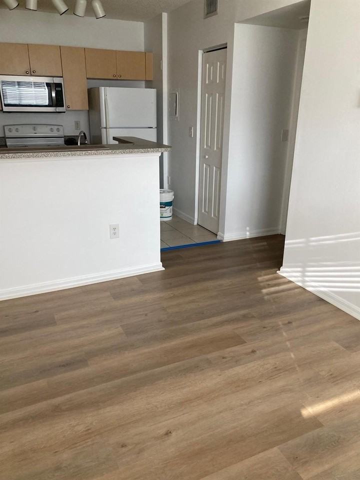 2201 W Preserve Way #307 - Photo 3 of 16