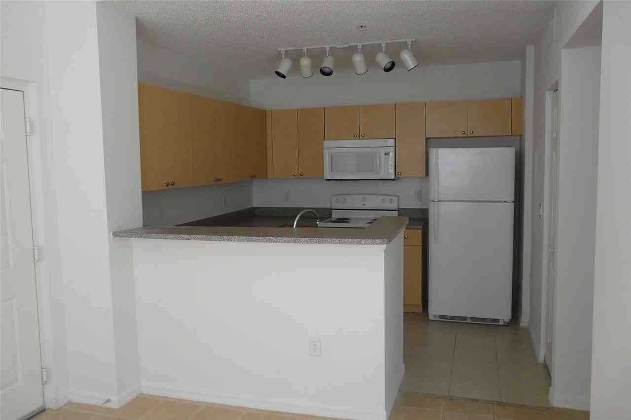2201 W Preserve Way #307 - Photo 7 of 16