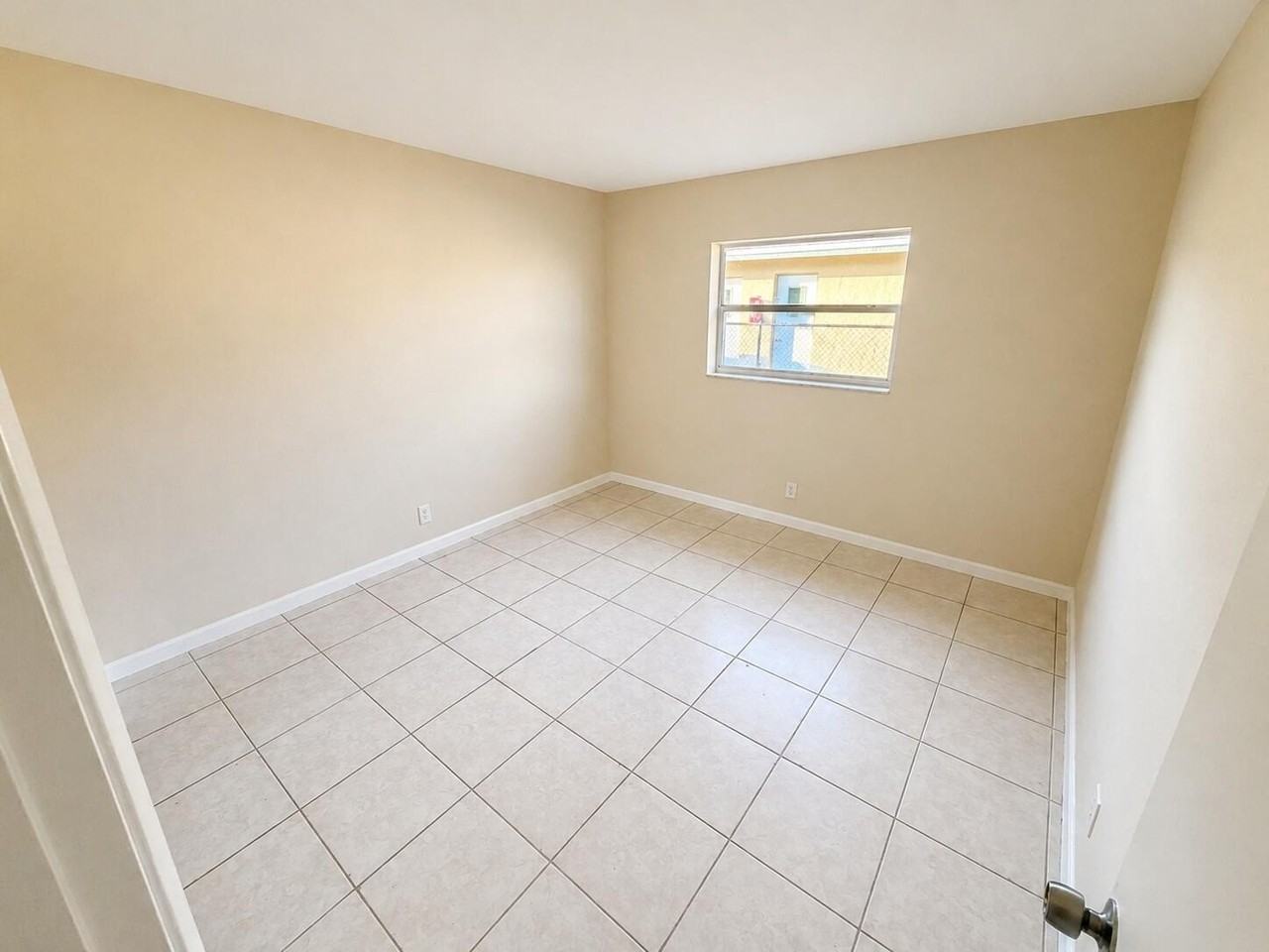 4151 Nw 30th Ter #3 - Photo 6 of 9