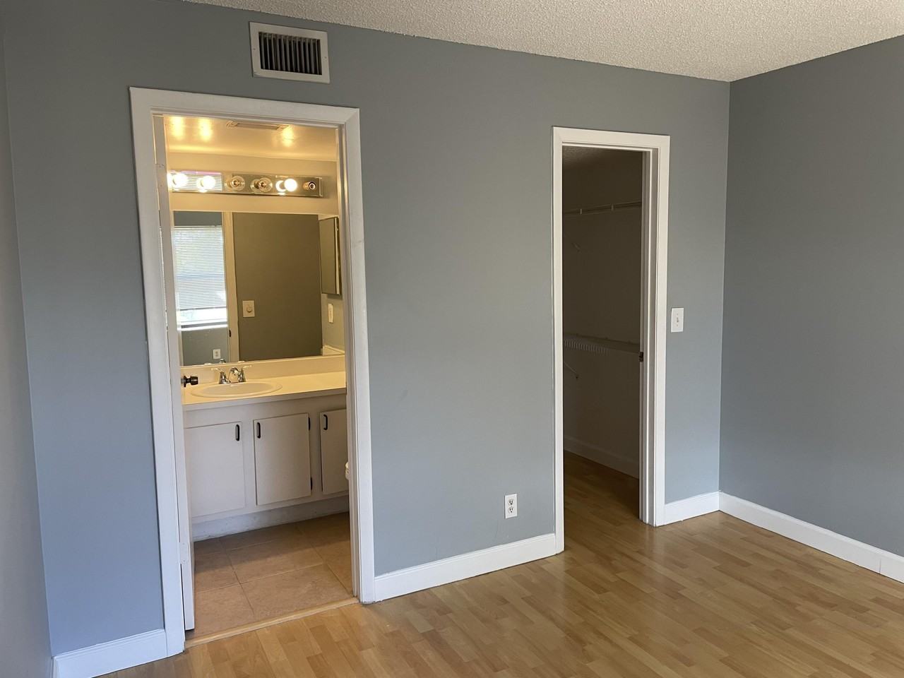 6832 Palmetto Cir S #203 - Photo 2 of 5