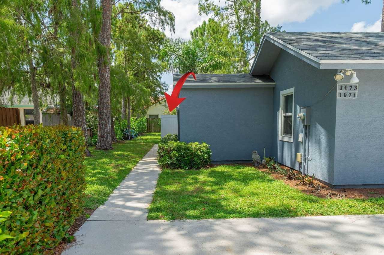 1073 Goldenrod Rd - Photo 4 of 25