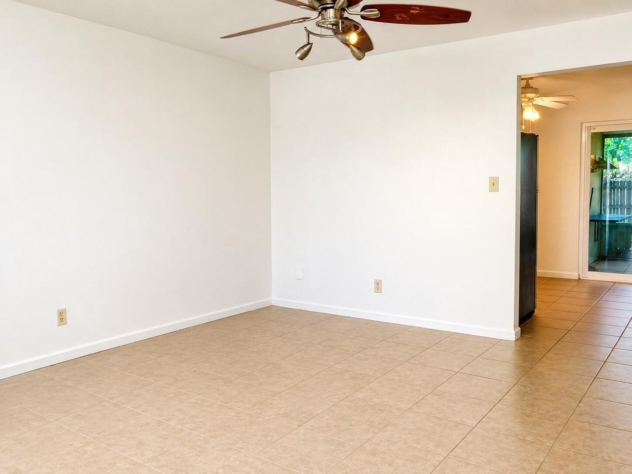9440 Sw 51st St - Photo 2 of 20
