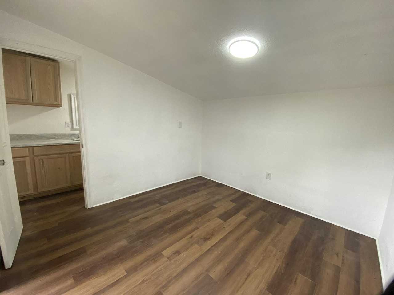 14131 Nw 3rd Ave #E - Photo 3 of 6