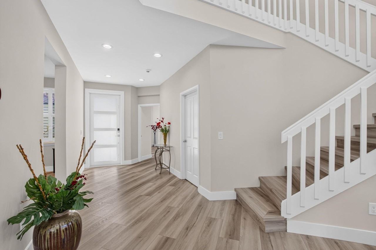 5338 Nw 26th Cir - Photo 6 of 50