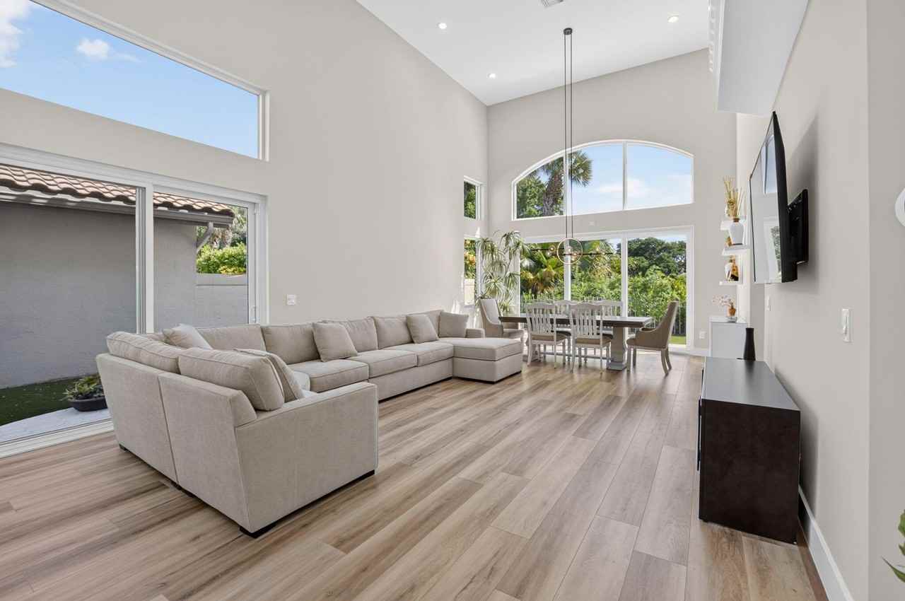 5338 Nw 26th Cir - Photo 7 of 50