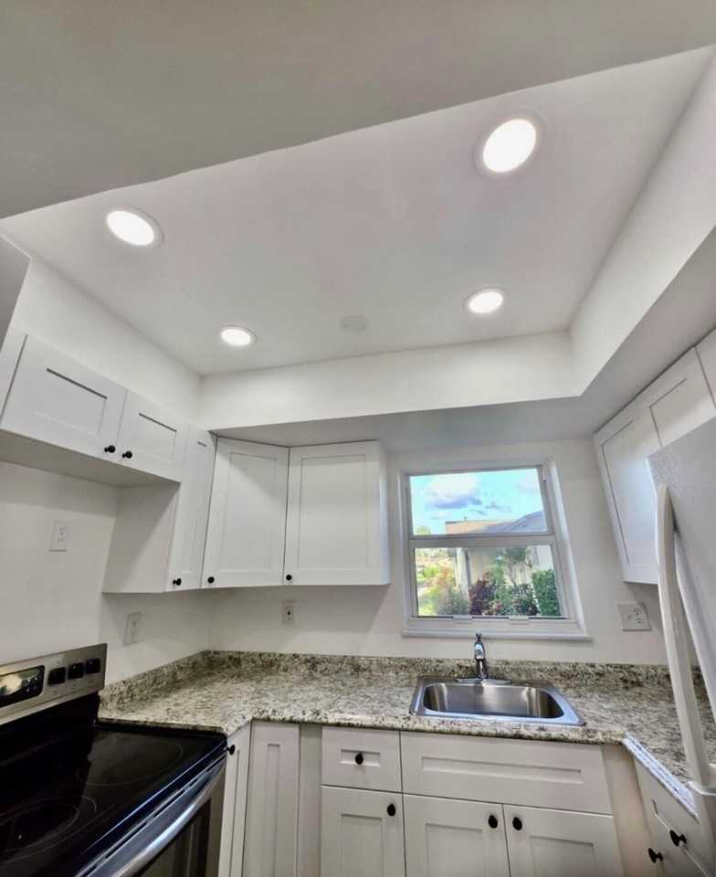 2965 Ashley Dr W #I - Photo 2 of 13