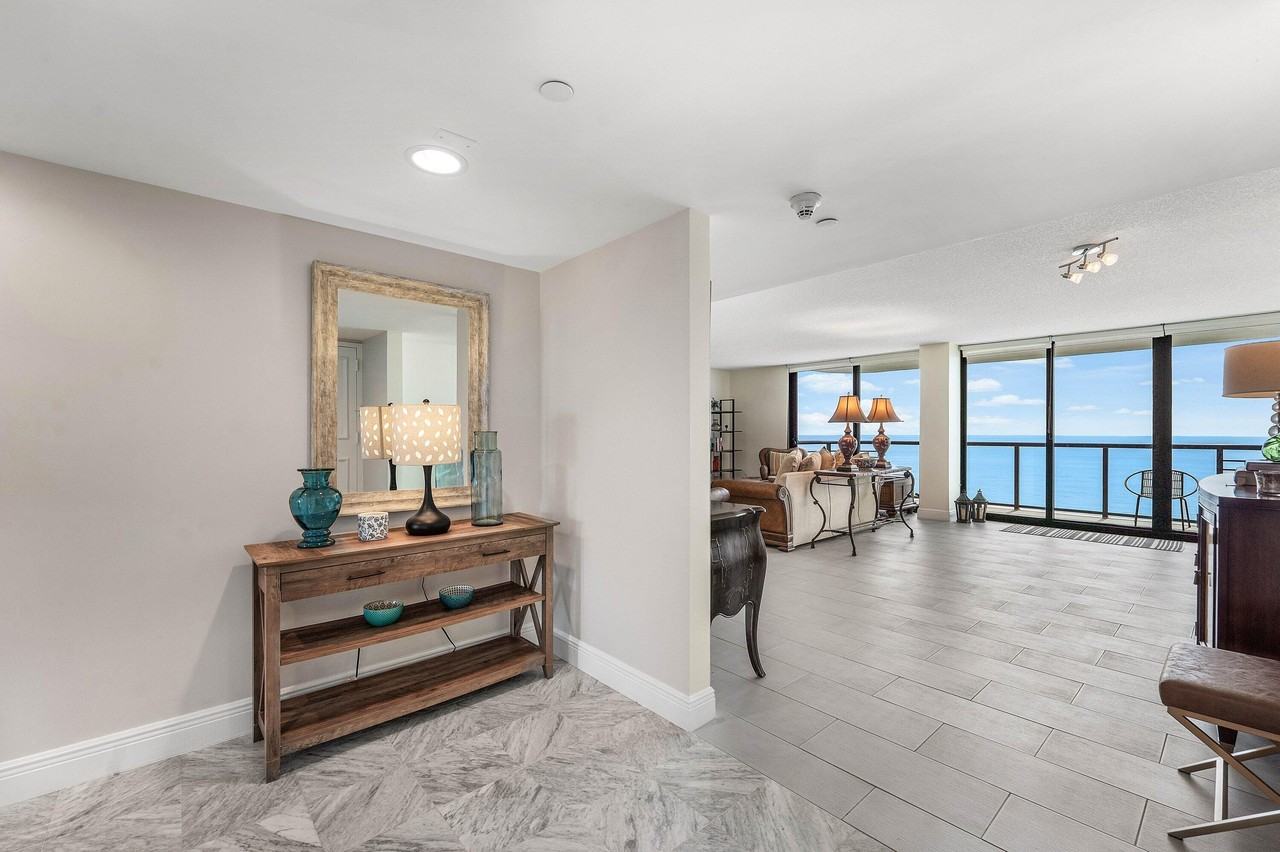 250 S Ocean Blvd #8F - Photo 6 of 48