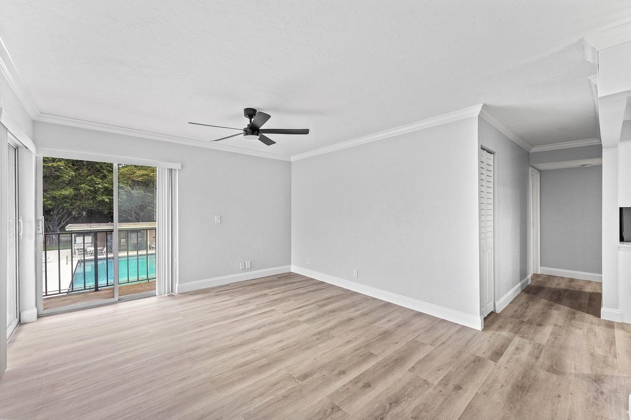1866 Fairview Villas Dr #3 - Photo 7 of 25