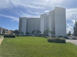featured image of 336 Golfview Rd #309