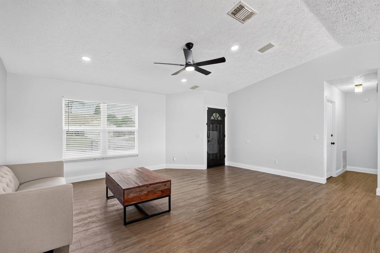 756 Sw Ancona Rd - Photo 6 of 50