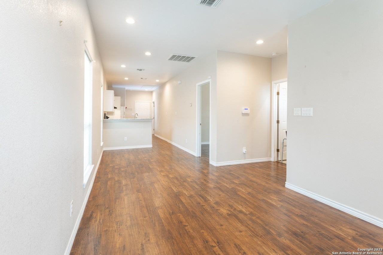 2009 Colima St - Photo 4 of 8