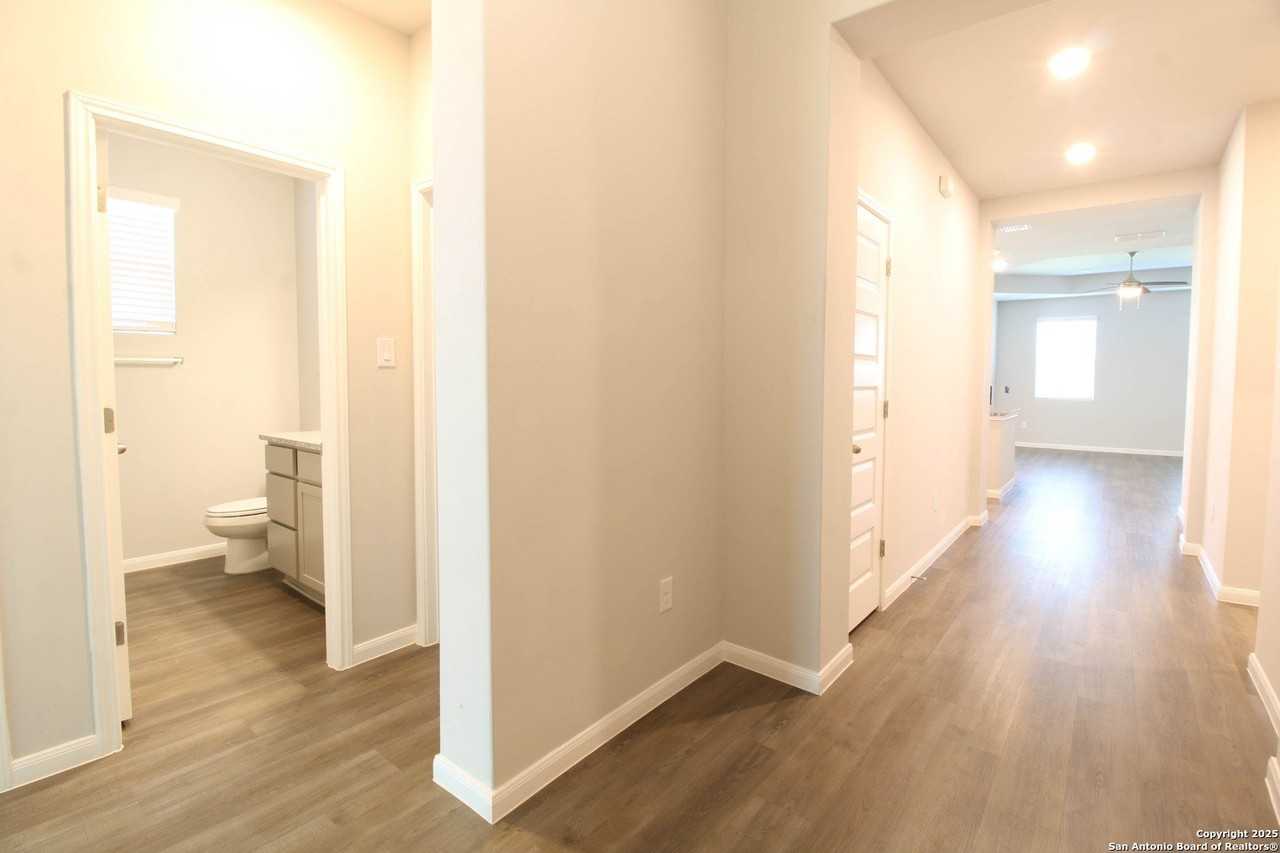 3713 Tripps Pl - Photo 3 of 44