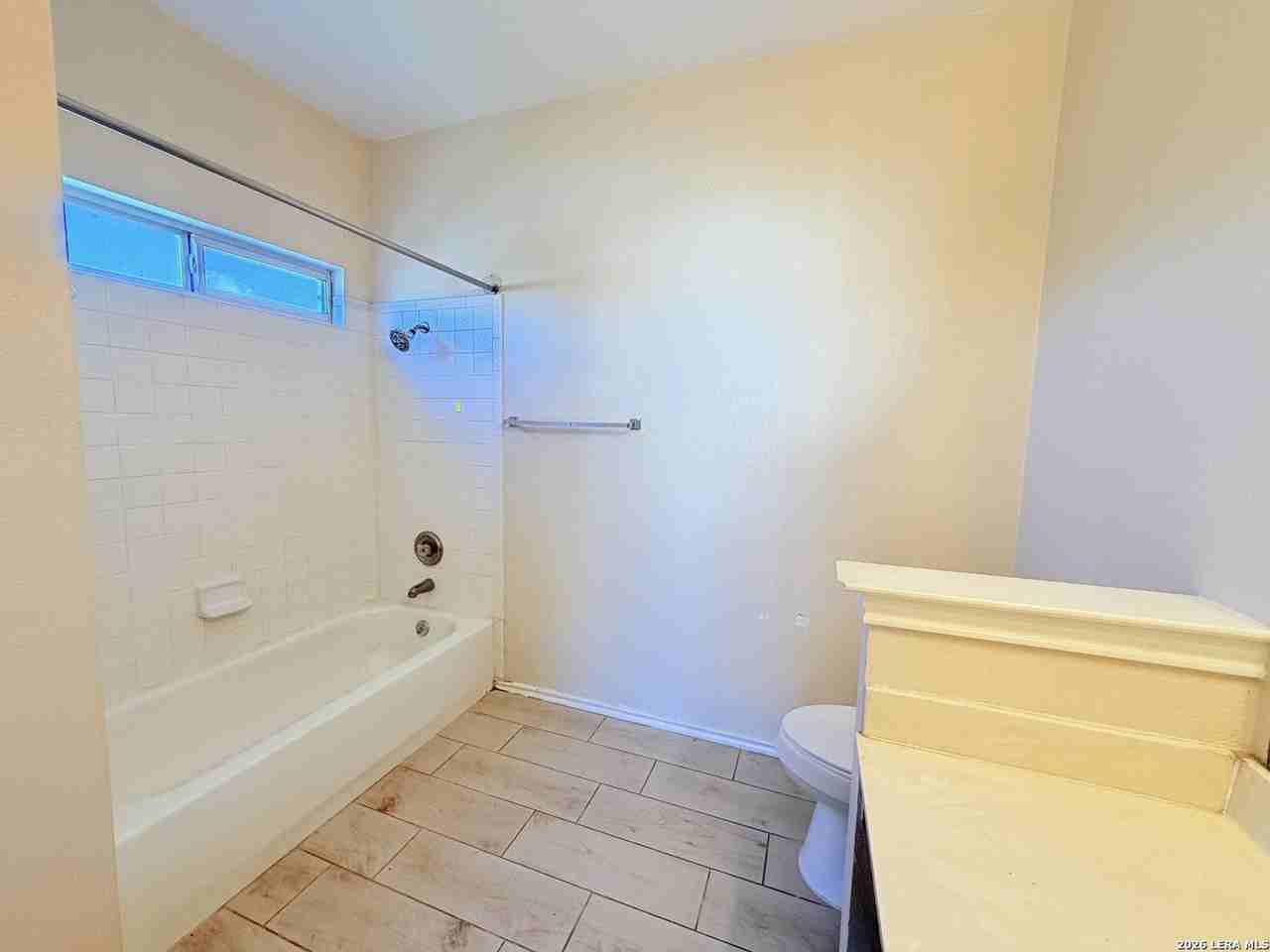 1803 White Magnolia - Photo 2 of 7