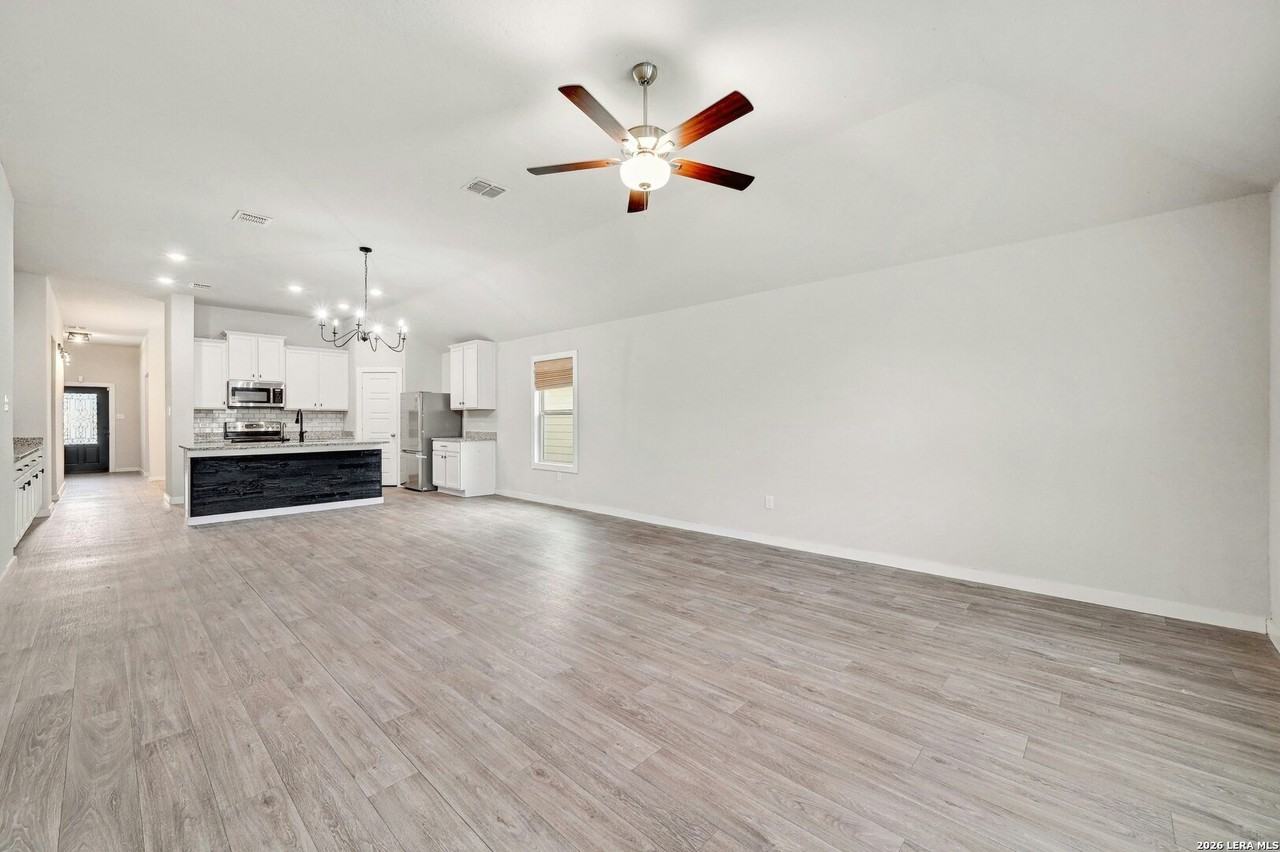 5507 Pearl Vly - Photo 5 of 31