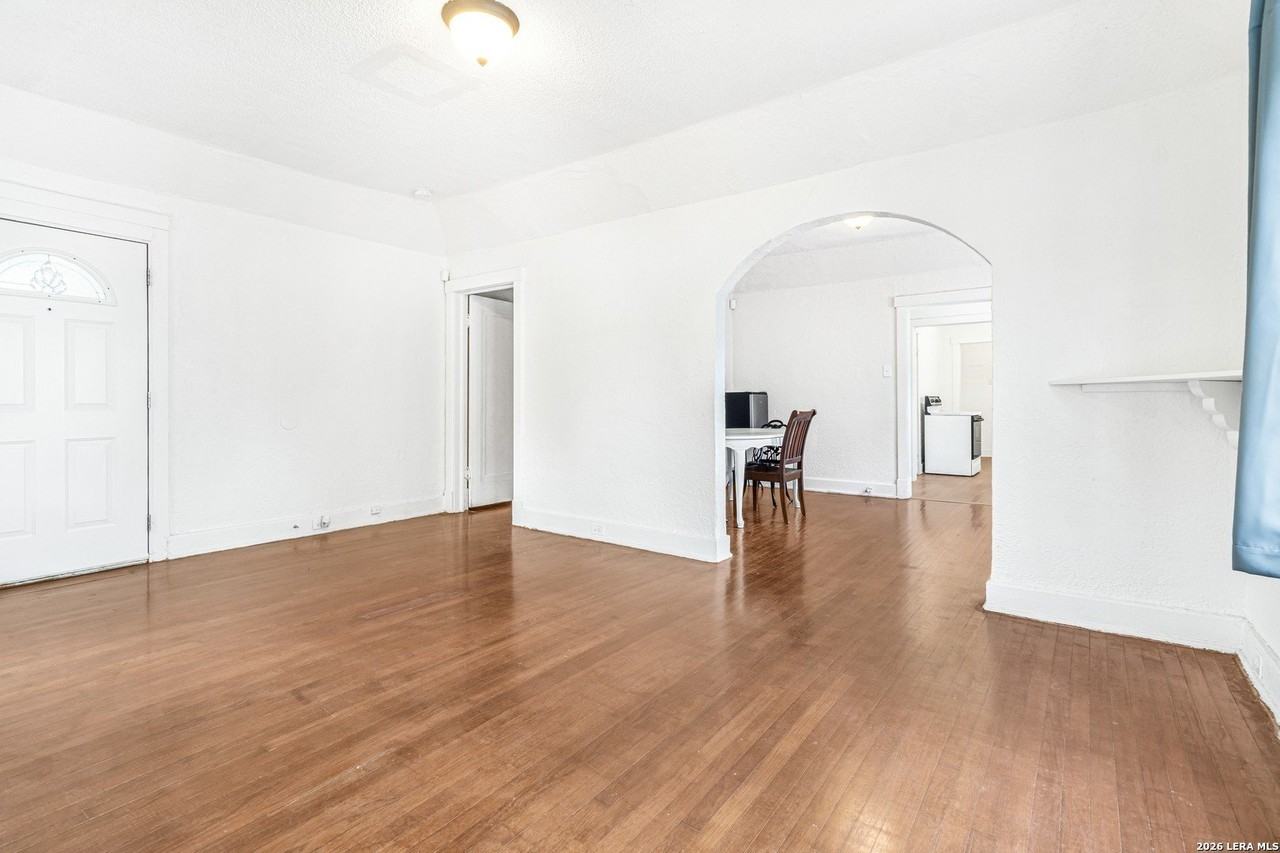 1434 Hicks Ave - Photo 6 of 22
