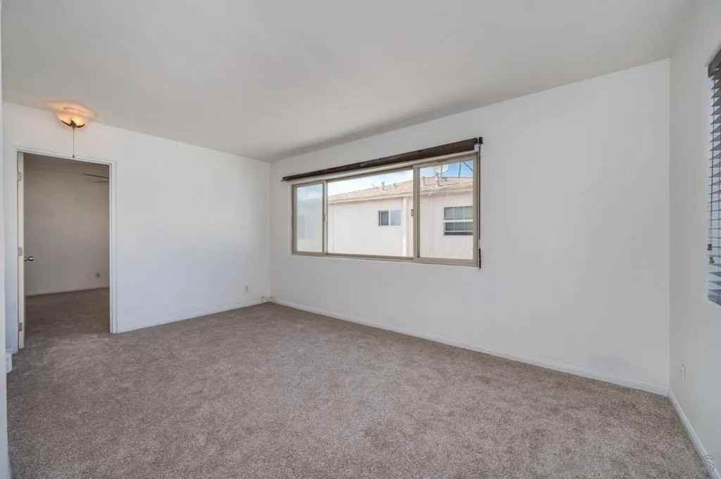 4159 Adams Ave - Photo 4 of 29