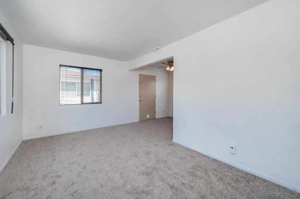 4159 Adams Ave - Photo 6 of 29