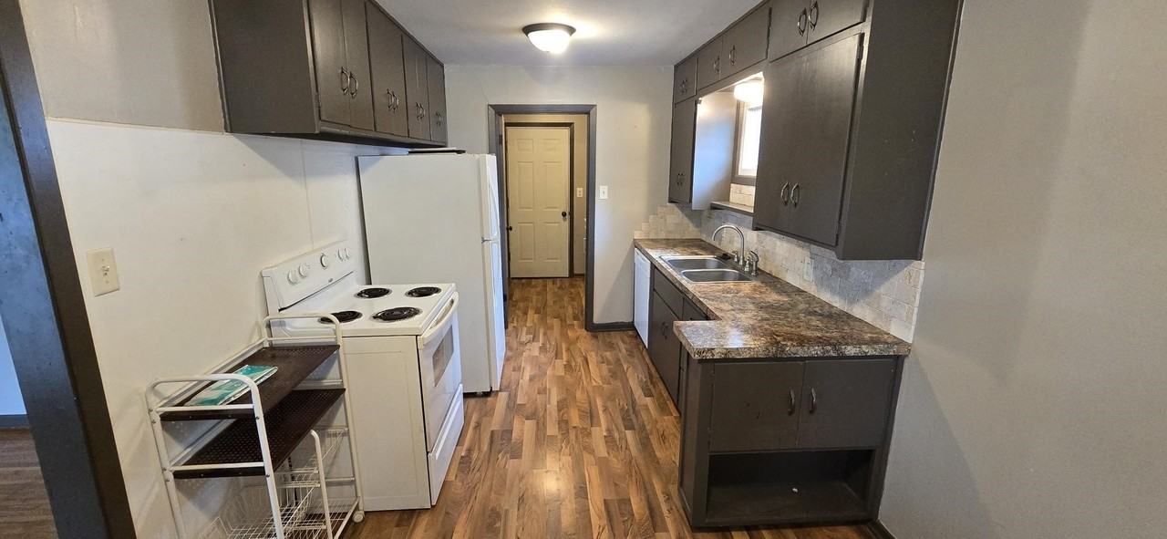 1251 N Woodlawn Blvd - Photo 6 of 19