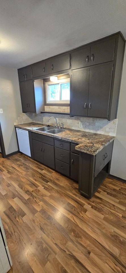 1251 N Woodlawn Blvd - Photo 7 of 19